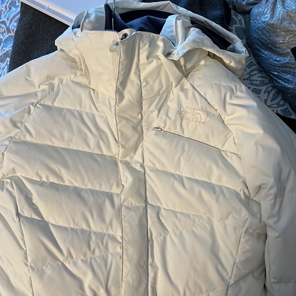 North Face Jacket - Picture 3 of 7